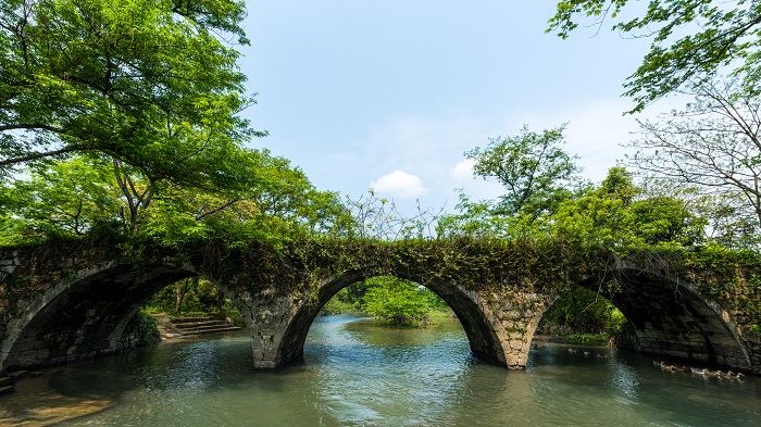 临桂西山石拱桥